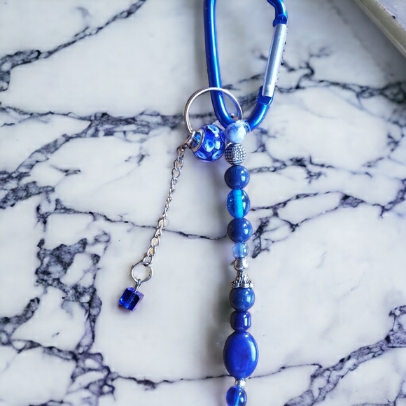 Lovely Blue & Crystal Beaded Hand Crafted Keychain - Picture 8 of 8
